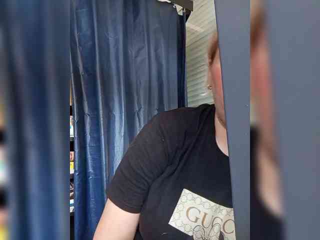 blondy_girl1499 webcam