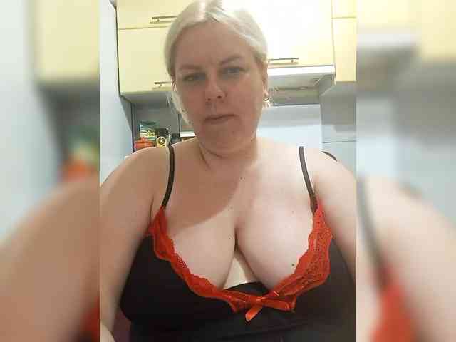 blondy_girl1499 webcam