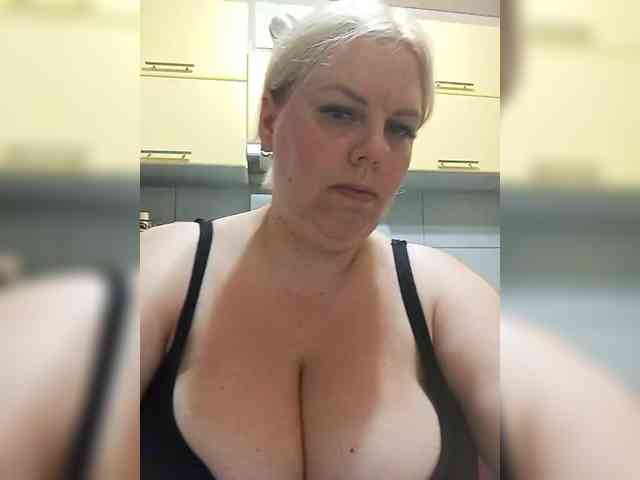 blondy_girl1499 webcam