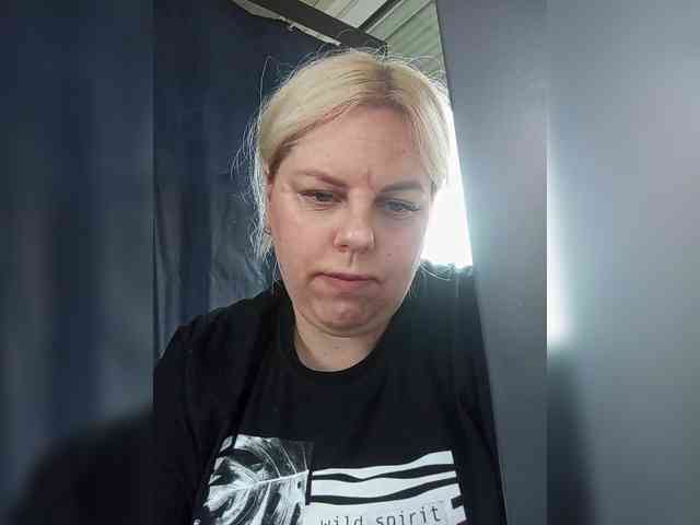 Anna1499 webcam