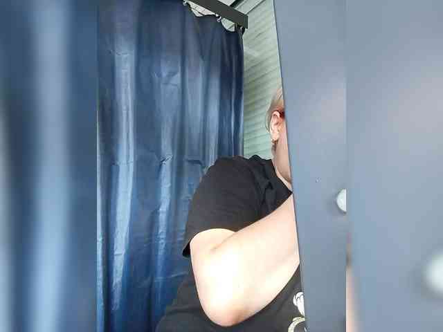 blondy_girl1499 webcam