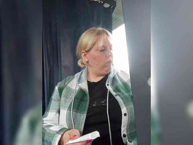 blondy_girl1499 webcam