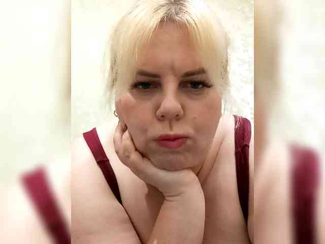 blondy_girl1499 webcam