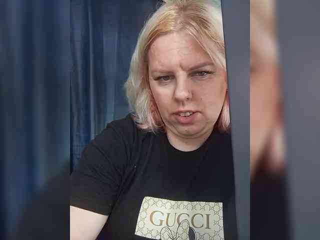 blondy_girl1499 webcam