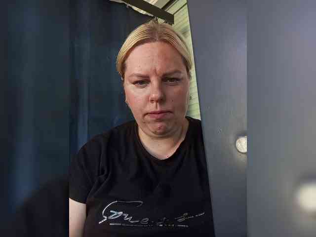 blondy_girl1499 webcam