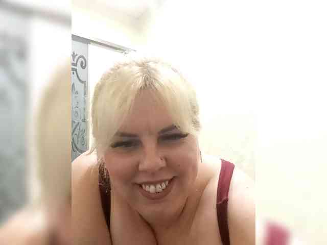 blondy_girl1499 webcam