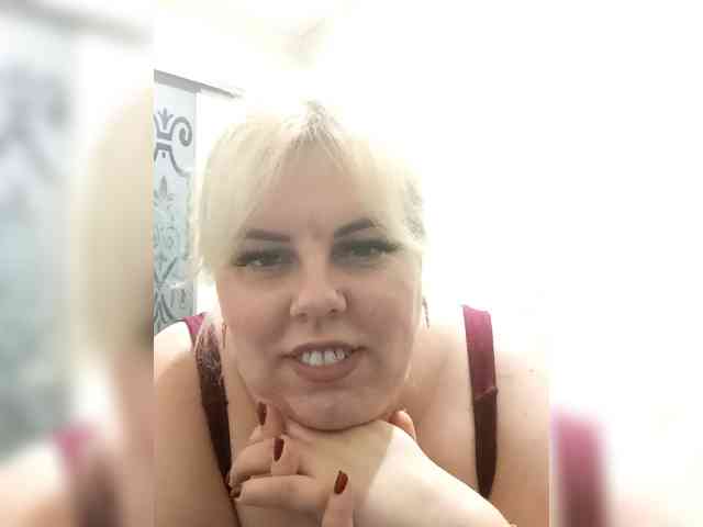 blondy_girl1499 webcam