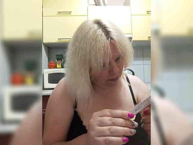 blondy_girl1499 webcam