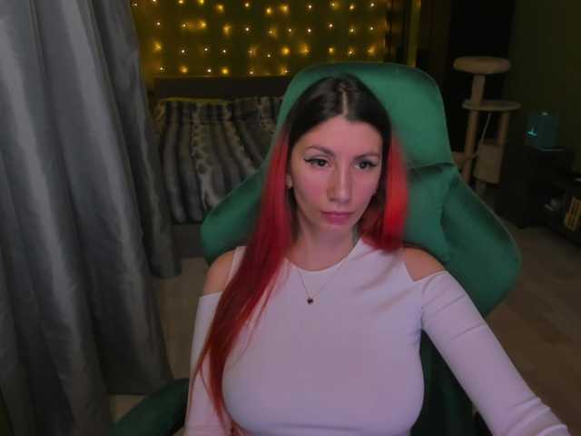 Girlfromanothercity's BongaCams show and profile