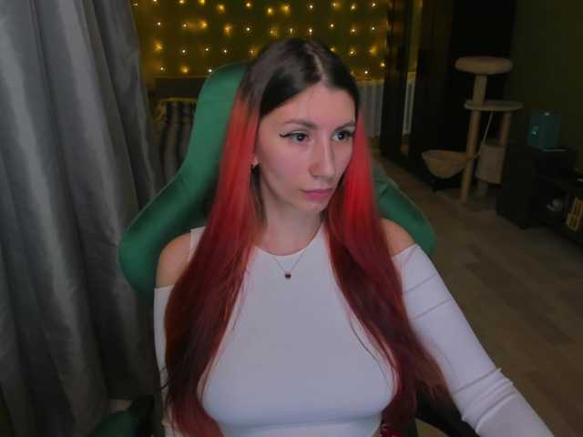 Girlfromanothercity's BongaCams show and profile