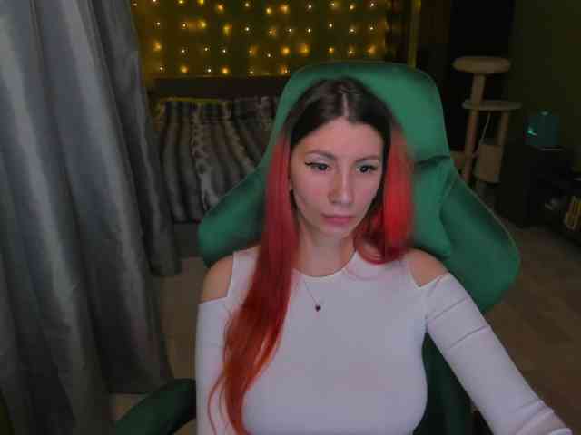 Girlfromanothercity webcam