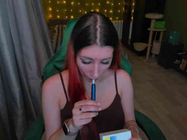 Girlfromanothercity webcam