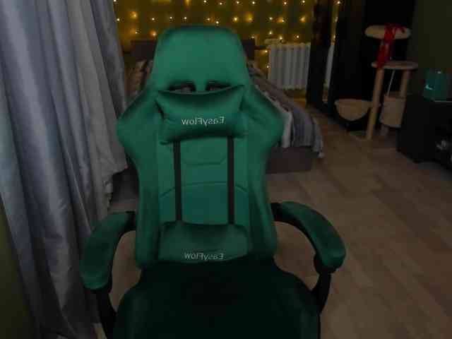 Girlfromanothercity webcam