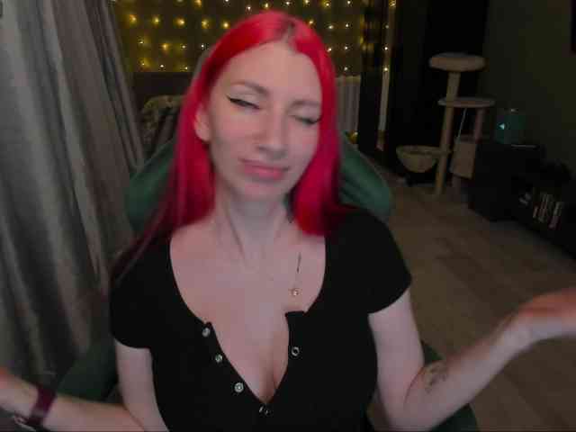 Girlfromanothercity webcam