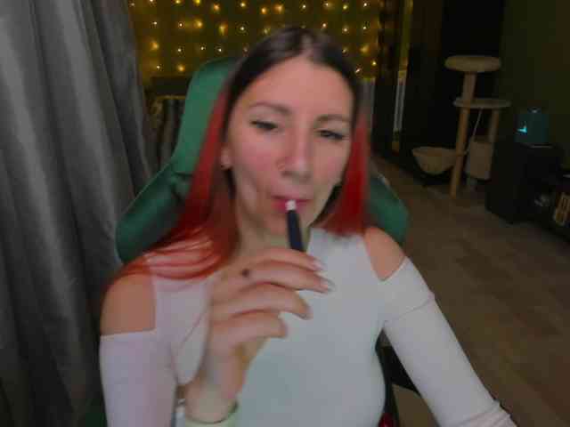 Girlfromanothercity webcam