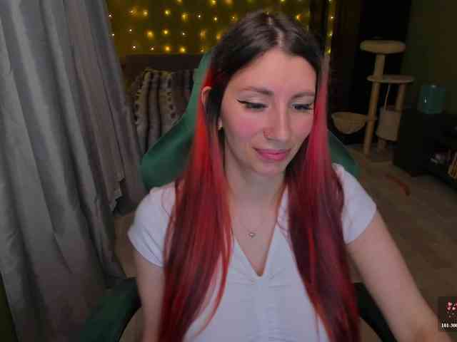 Girlfromanothercity webcam