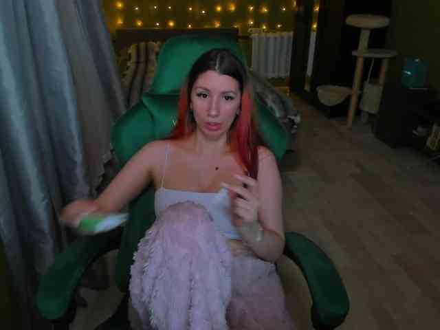 Girlfromanothercity webcam