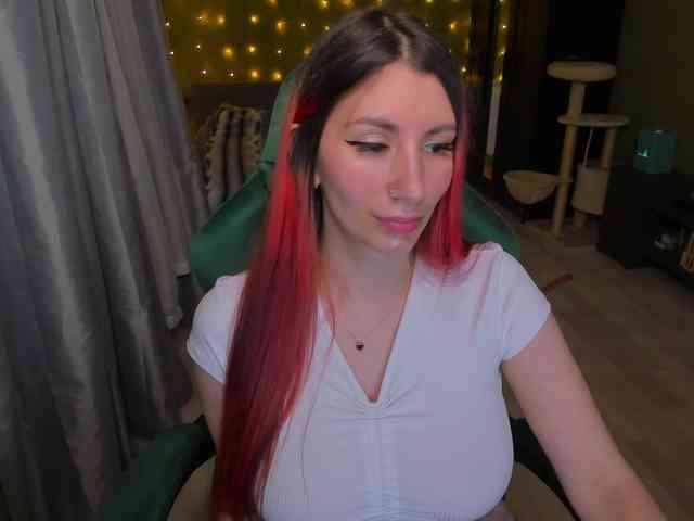 Girlfromanothercity webcam