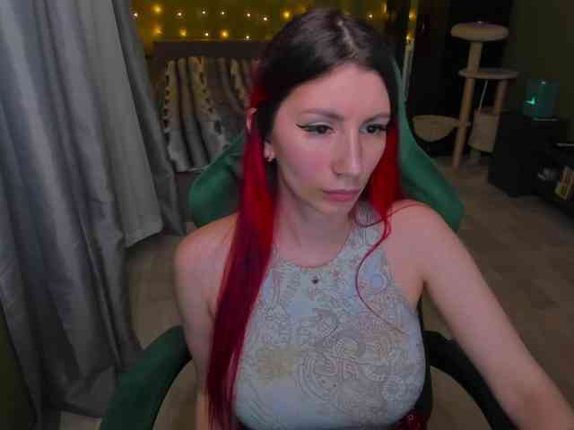 Girlfromanothercity webcam