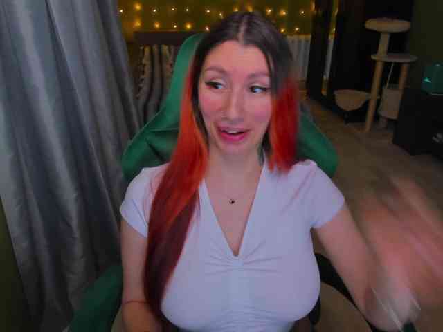 Girlfromanothercity webcam