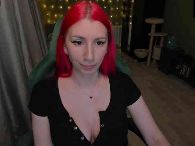 Girlfromanothercity webcam