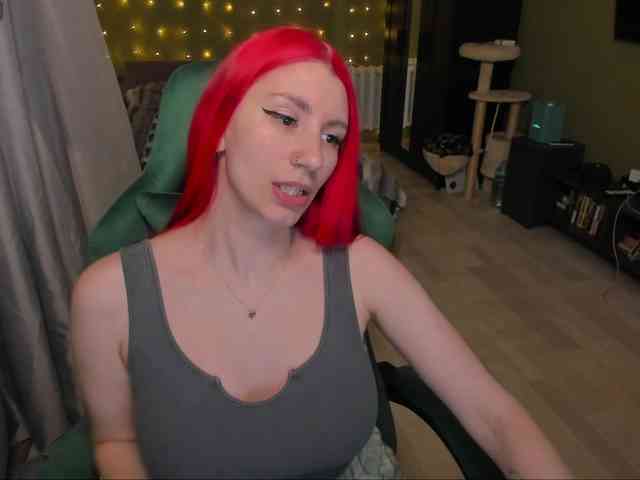 Girlfromanothercity webcam