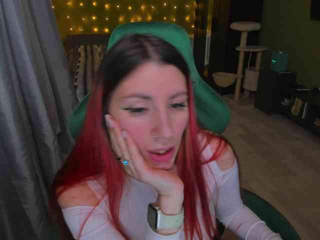 Girlfromanothercity webcam