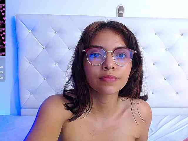 littleslut1 webcam