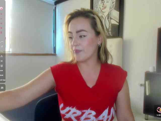 Roxanne-lorence webcam