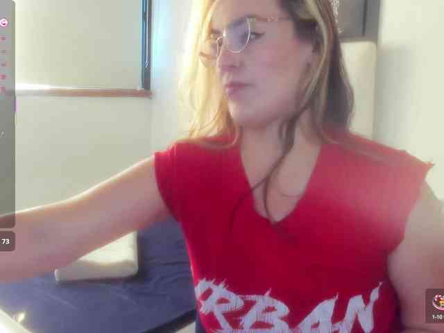 Roxanne-lorence webcam