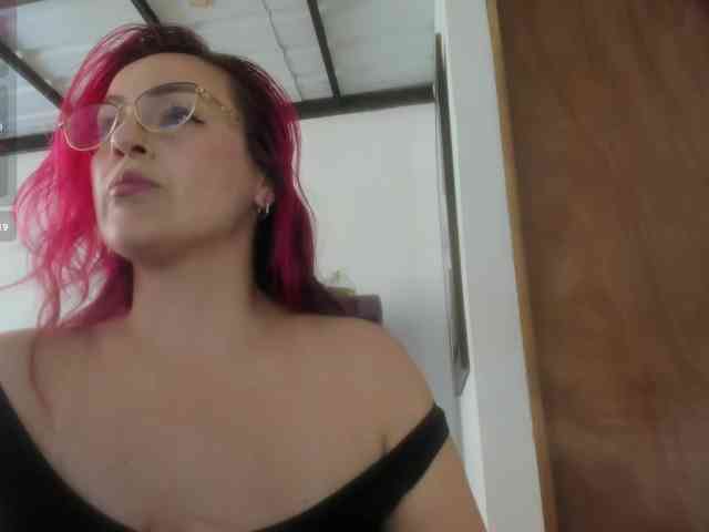 Roxanne-lorence webcam