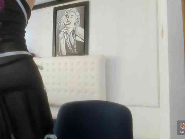 Roxanne-lorence webcam