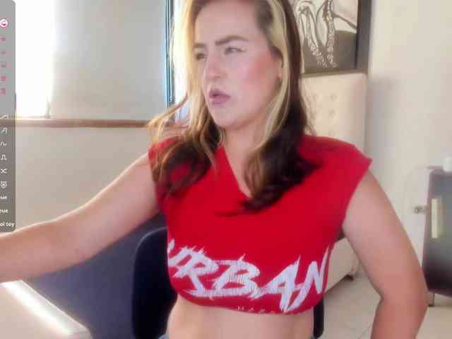Roxanne-lorence webcam