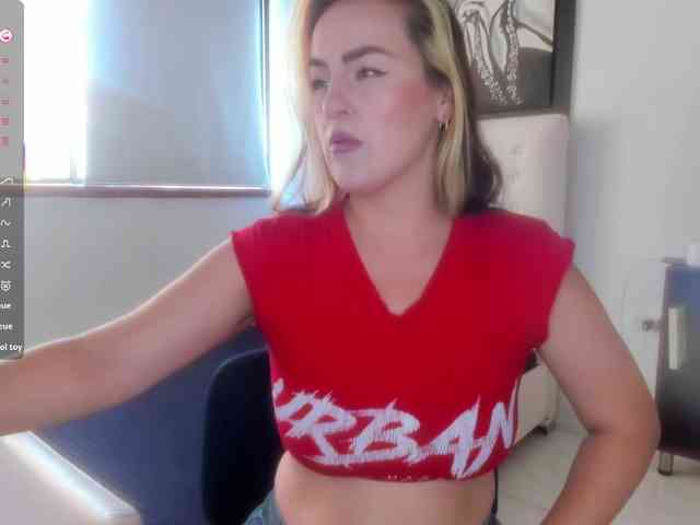 Roxanne-lorence webcam