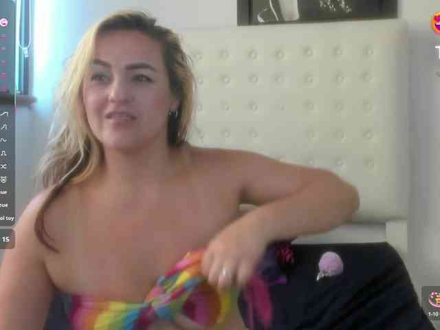Roxanne-lorence webcam