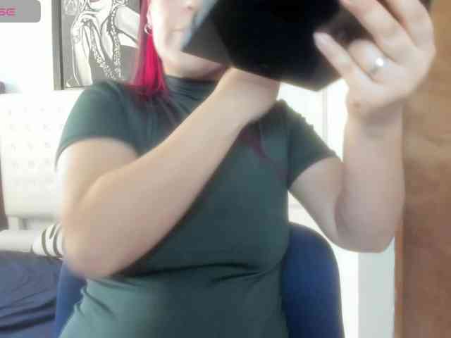 Roxanne-lorence webcam