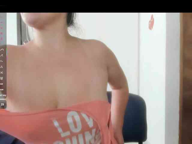 Roxanne-lorence webcam