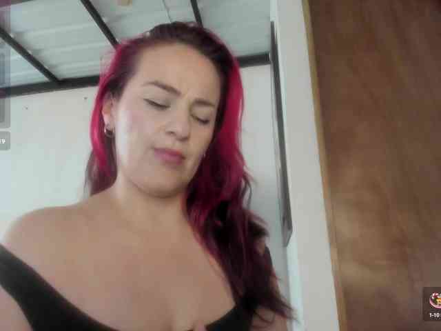 Roxanne-lorence webcam