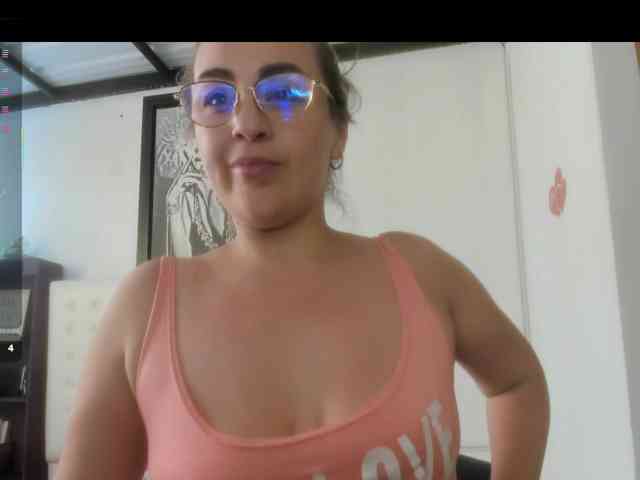 Roxanne-lorence webcam