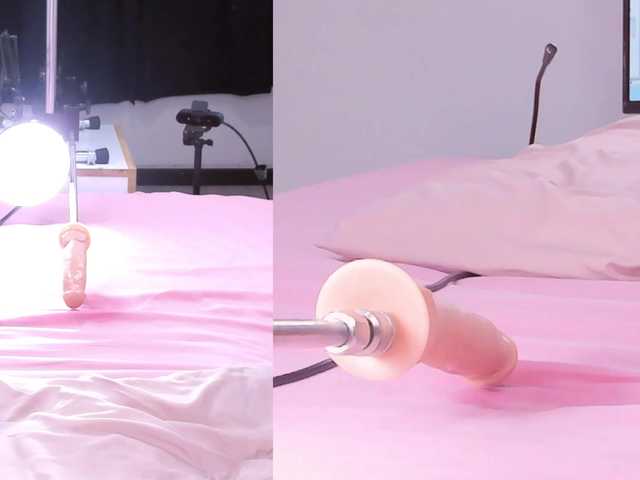 Riley-Sweet's BongaCams show and profile