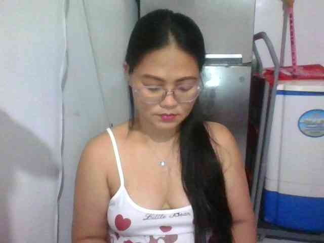 LUCKYME22 webcam