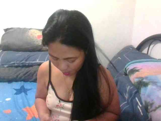 LUCKYME22 webcam