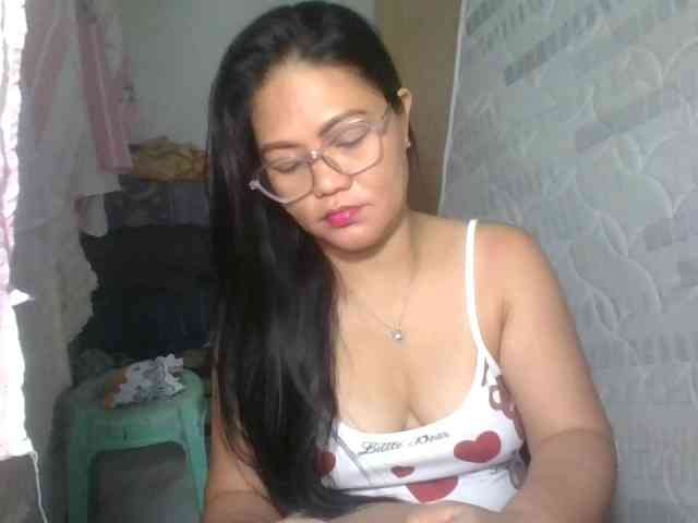 LUCKYME22 webcam