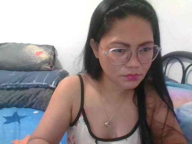 LUCKYME22 webcam