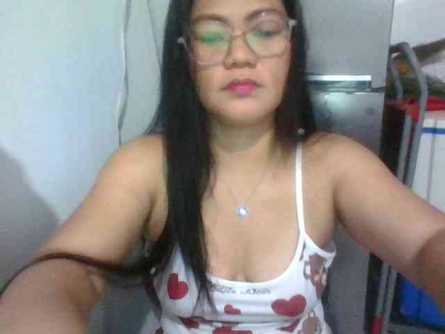 LUCKYME22 webcam