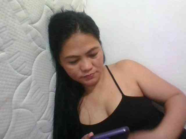 LUCKYME22 Live Webcam on BongaCams