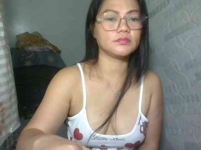 LUCKYME22 webcam