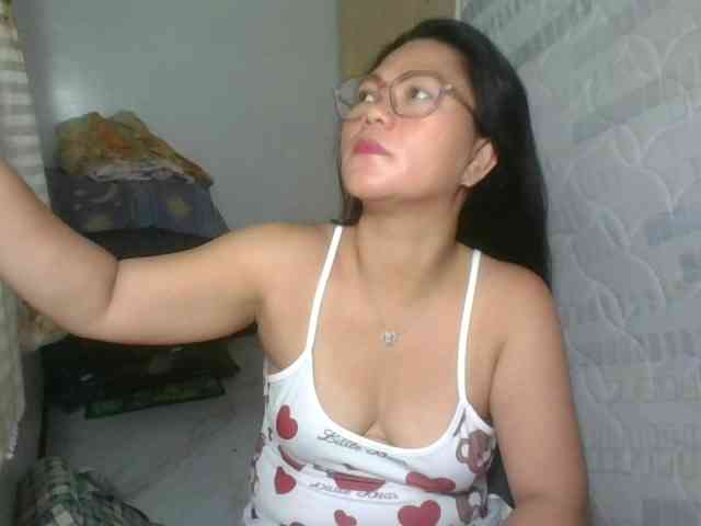 LUCKYME22 webcam