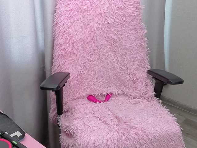 LillyFan-X's BongaCams show and profile