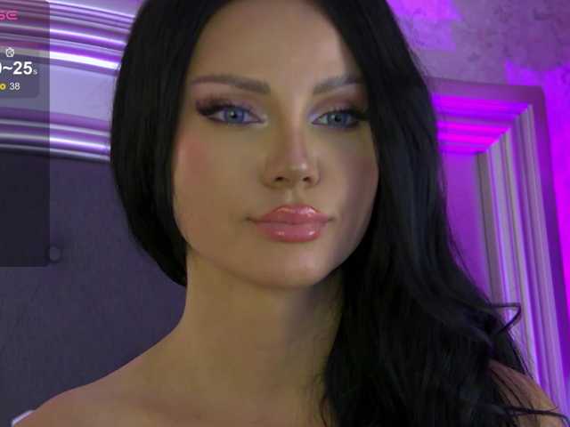 BrookeEmber on BongaCams 